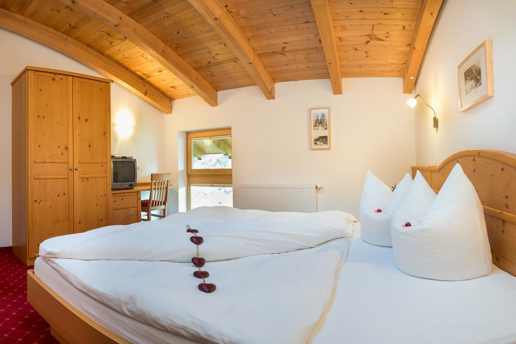 Haus Fernblick Hotel Neustift im Stubaital Room photo